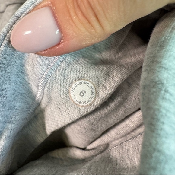 Lululemon Find Your Unwind Light Grey Pullover size 6 - Picture 5 of 8